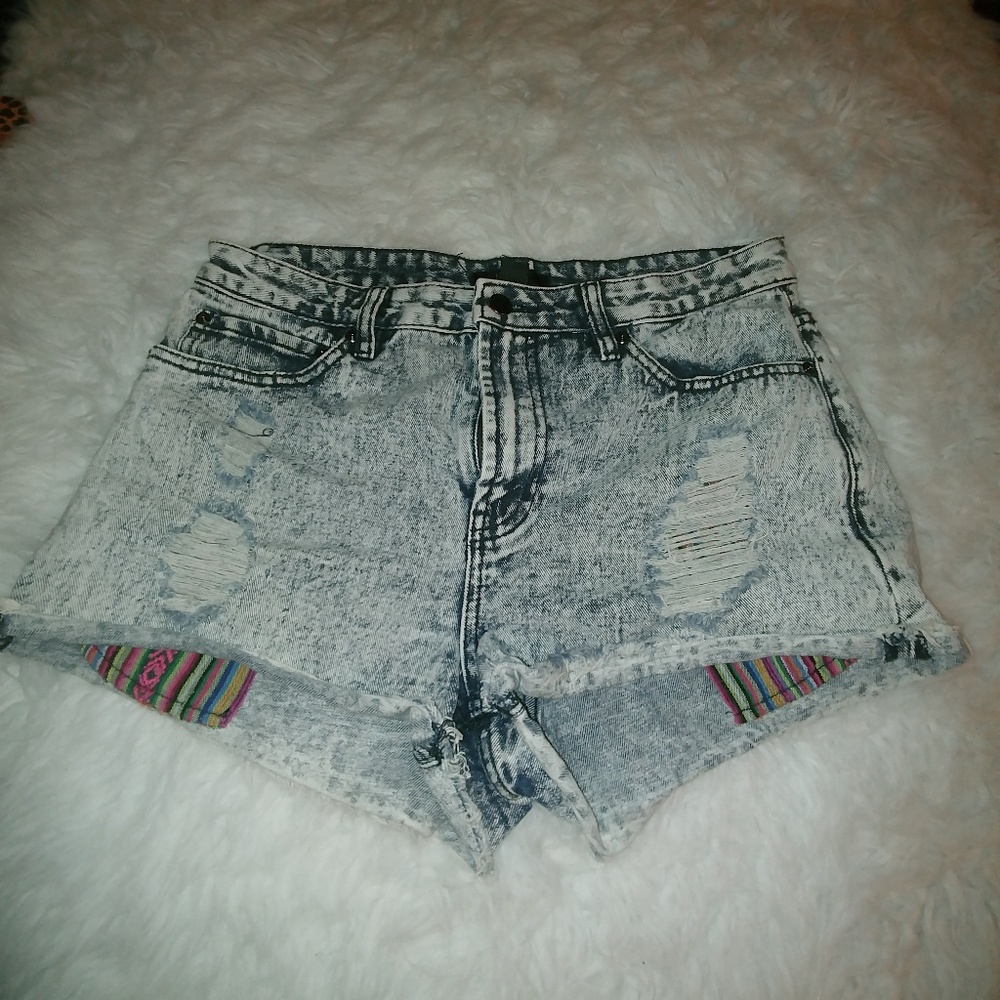Forever 21 acid wash shorts.